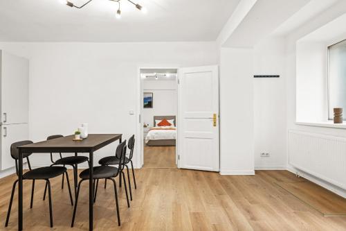 2 Zimmer Apartments, 4 Betten, vollmöbliert,zentrale Lage am S-Bahnhof, Berlín (foto 6)