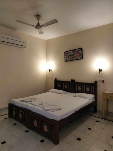2 twin beds