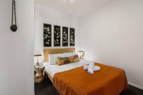 One-Bedroom Apartment image 2