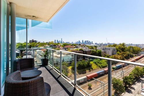 City View Chic in South Yarra with Parking