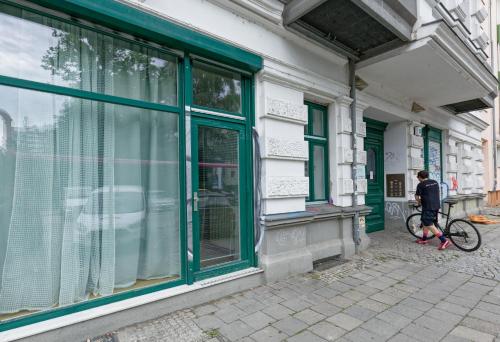 Apartment 1 next to Warschauer Platz and the Spree