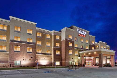 Fairfield Inn & Suites by Marriott Kearney - image 2