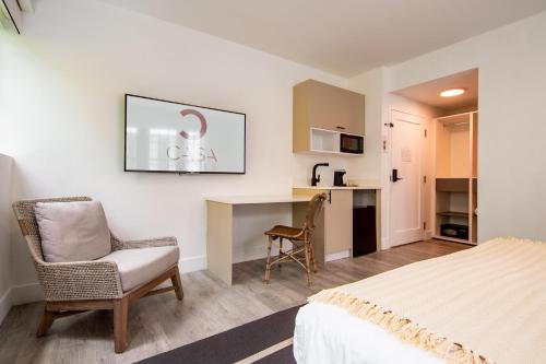 King Room image 10