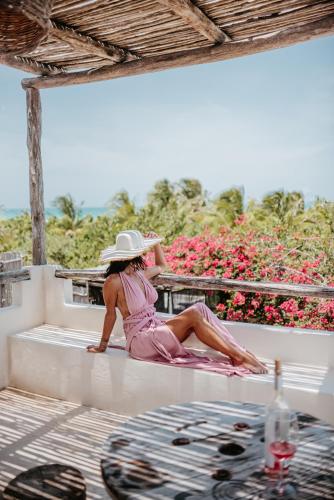 LunArena Barefoot Hotel in El Cuyo, Mexico