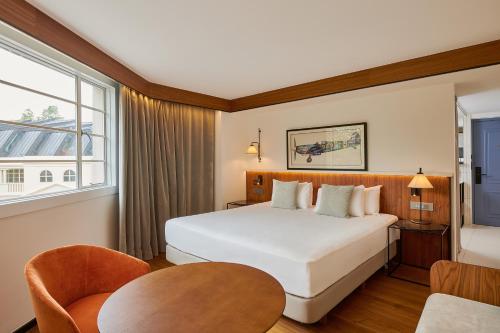 490528349 Melia White House Hotel