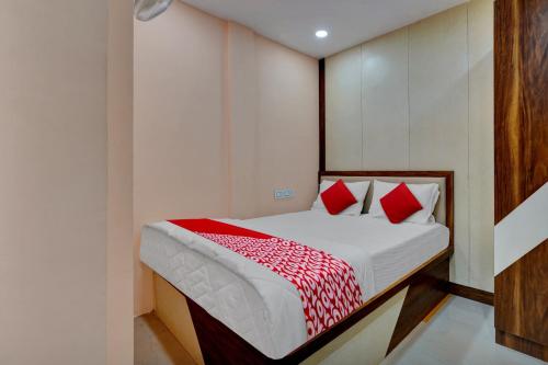 OYO Flagship Rich Inn Premium Suites