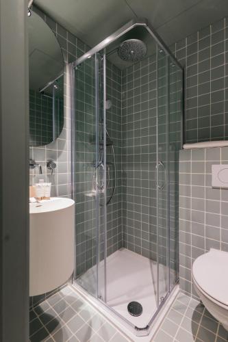 Budget Double Room image 3