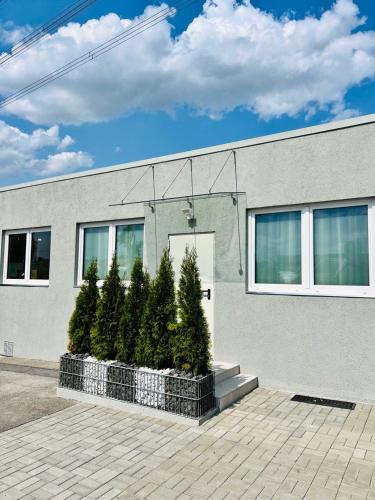 A szálláshely kívülről, Neuwertiges Apartment mit schnellem WLAN, Netflix, Glasfaser, Kostenlose Privatparkplatz auch fur Tr in Freiberg am Neckar