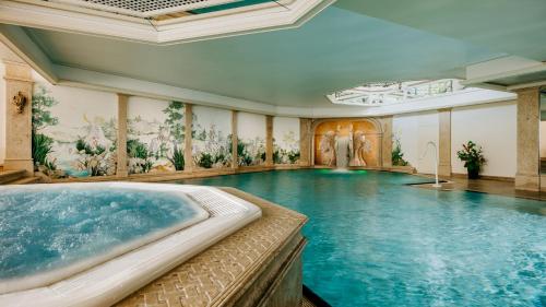 Hot tub, Romantik Berghotel Astenkrone in Altastenberg