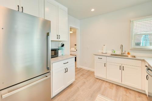 San Diego Cottage with Private Patio 2 Mi to Beach! in San Diego, USA