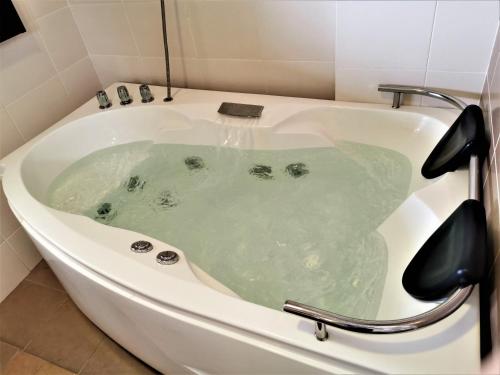 73平方米2臥室公寓 (峇株安南) - 有2間私人浴室 HomeStay FHS @ Free Water Theme Park Tickets Suite