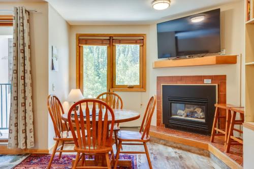 Ski-InandSki-Out Retreat with Iron Horse Pool Access!