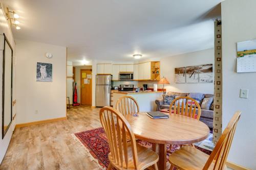 Ski-In and Ski-Out Retreat with Iron Horse Pool Access! - image 10