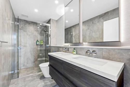 Exquisite High-End Retreat in Macquarie Park - image 7