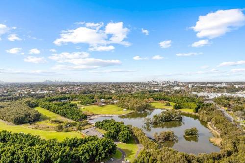 Urban Lifestyle Retreat in Sydney Olympic Park - Warrawee