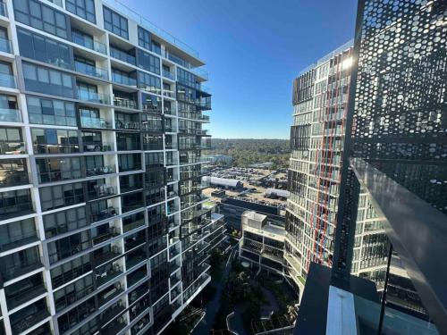 Luxury 2BR APT in heart of Macquarie Park