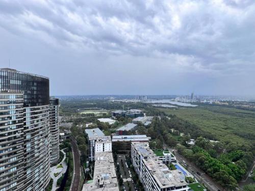High Level Fabulous View 4Beds APT in Olympic Park - image 10
