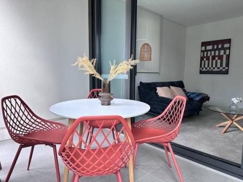 Adorable One Bedroom APT in heart of WWP - image 7