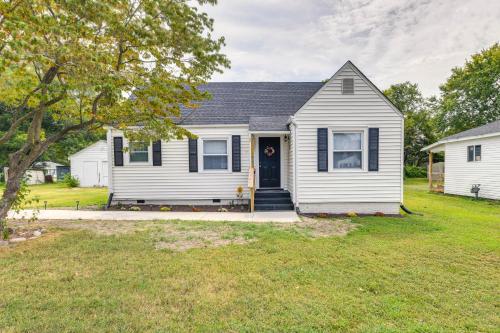 Hopewell Vacation Rental about 3 Mi to James River in Hopewell, USA