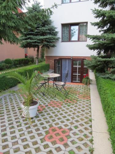 Csaki Vendeghaz – Sovata, WI