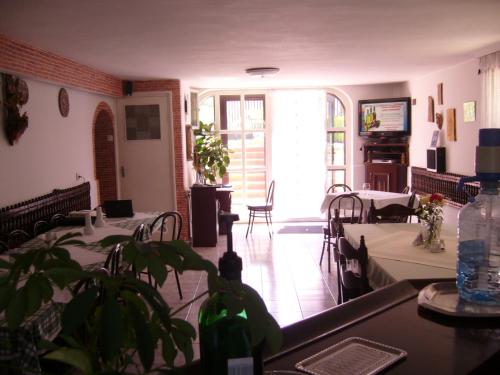 Csaki Vendeghaz - image 14