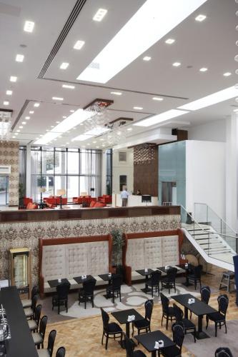 Rochestown Park Hotel - image 14