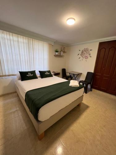 Double Room image 10