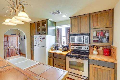 Vibrant Terlingua Vacation Rental Near Big Bend! in Terlingua (TX)
