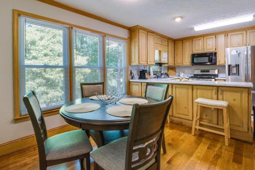 Peaceful Georgia Getaway Near Arabia Mountain! in Conyers, USA