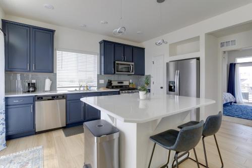 Pet-Friendly Aurora Getaway with Deck and Grill! in Aurora, USA