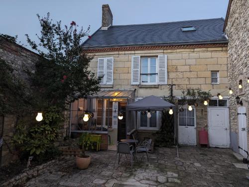 La cachette sous l'escalier, le gîte ensorcelé