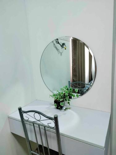 NJ's Place, Shore 1 Residences, MOA Complex, Pasay City, Philippines, Manila (fotografie 10)