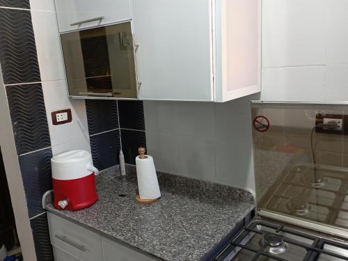 Kitchen, Holiday Inn fayoum in Senoures