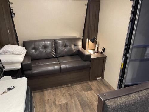 Private mini entire home with kitchen and bathroom in Katy, USA
