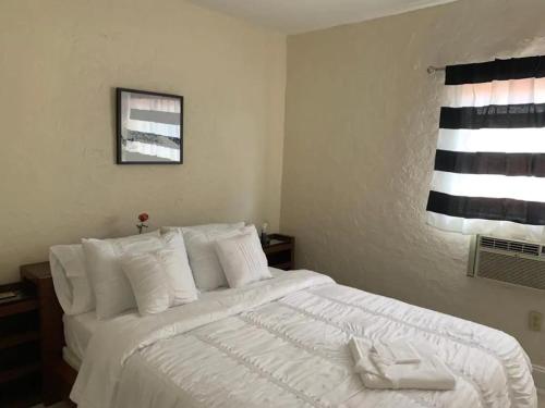 Cozy Private Room, near the Airport - Free parking - 02