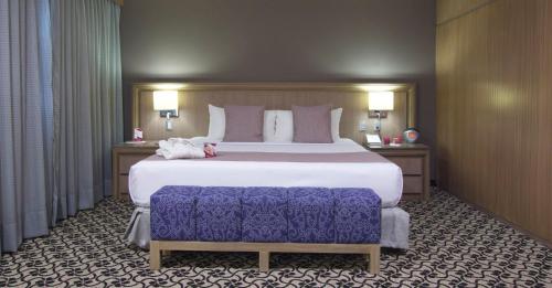 490606587 Crowne Plaza Hotel Mexico City North-Tlalnepantla by IHG