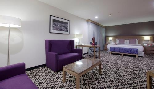 490606604 Crowne Plaza Hotel Mexico City North-Tlalnepantla by IHG