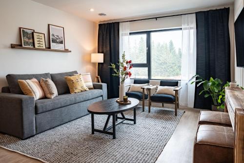 The Selkirk House by Revelstoke Vacations