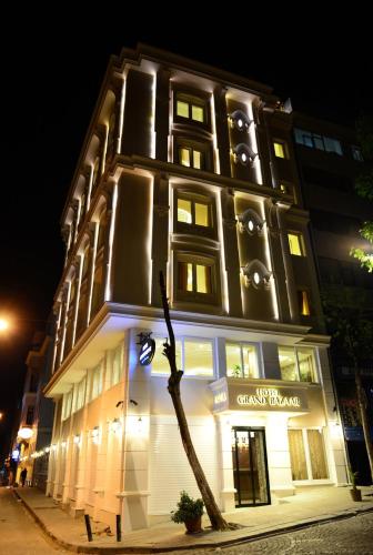 Entrance, Grand Bazaar Hotel in Beyazit