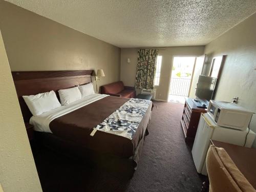 Red Carpet Inn Anniston Oxford - image 6