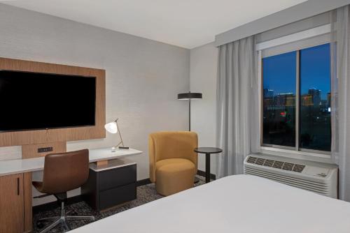 Four Points by Sheraton Las Vegas East Flamingo - image 6