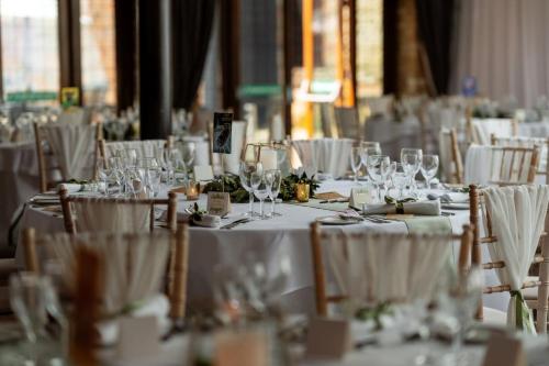 voco Lythe Hill Hotel & Spa by IHG