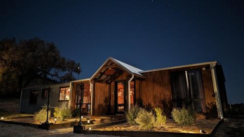 Sunstone - 2 Bed Eco Cabin - Kundalini Lodge