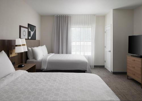 Staybridge Suites FLOWOOD  Room Type - 2 Queen 1 Bedroom Suite Comm Accessible