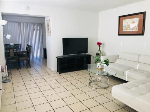 3-bedroom, 2-bath house for rent - Accommodation - Las Vegas