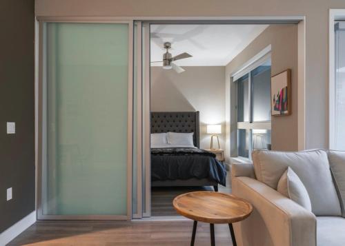 Brand New WeHo Luxury Apartment d in Los Angeles, USA