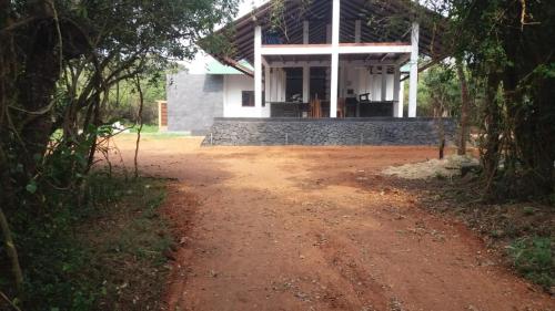 Forest Edge Bungalow - Wilpattu