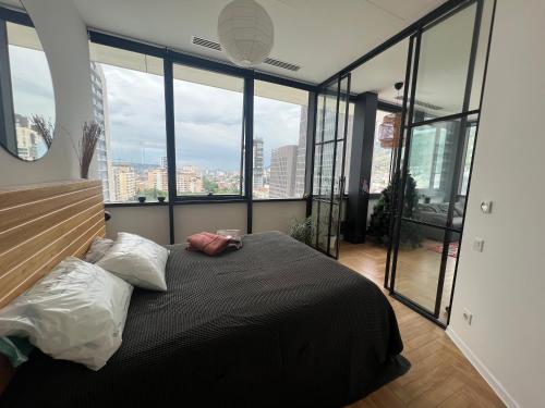 Axis Towers 1 bedroom 4 guests!
