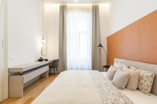 Luxurious Minimalist Residence with Sauna by Prestige Homes, Budapest (foto 8)