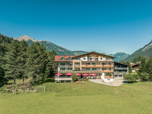 Hotel Föhrenhof in Stanzach, Österreich